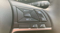 Nissan Juke 1.0 DiG-T N-Connecta 5dr Petrol Hatchback